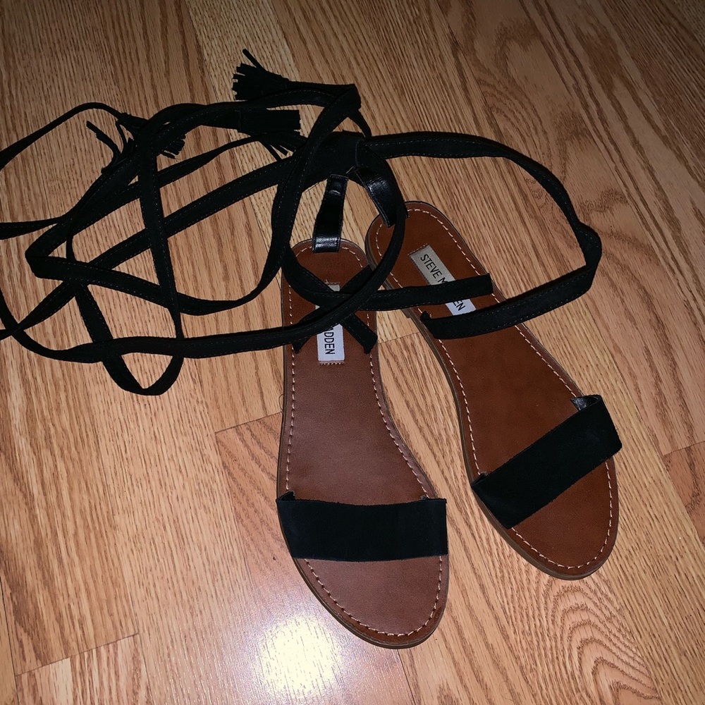 Steve Madden Black sandal